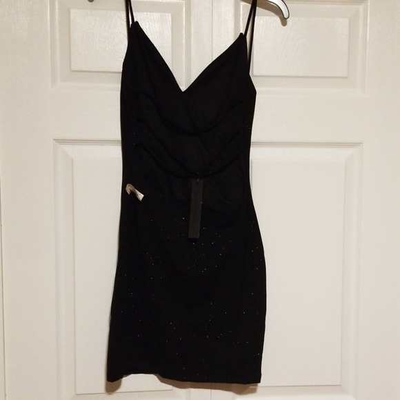 Dress new - Picture 2 of 4